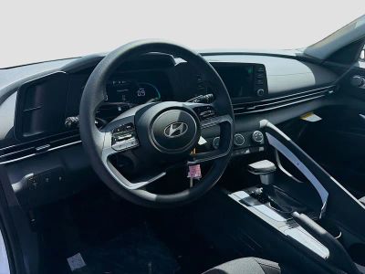 2026 Hyundai ELANTRA — photo 7 view
