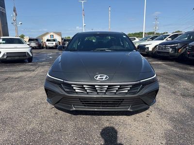 2026 Hyundai Elantra - Photo 23