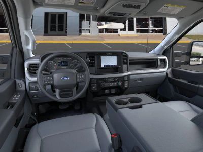 2026 Ford Chassis Cab - Photo 9