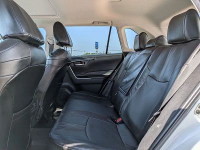 2023 Toyota RAV4 Hybrid - Photo 21