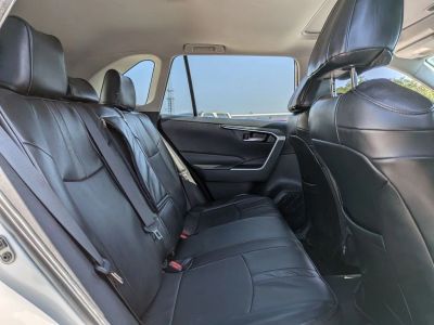 2023 Toyota RAV4 Hybrid - Photo 24