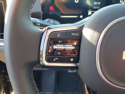 2025 Kia Sorento — photo 11 view