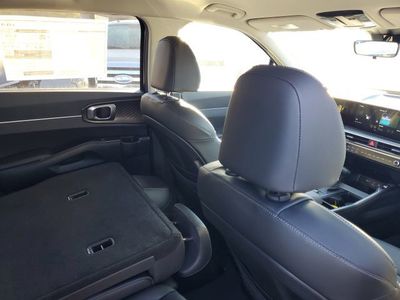 2025 Kia Sorento — photo 29 view