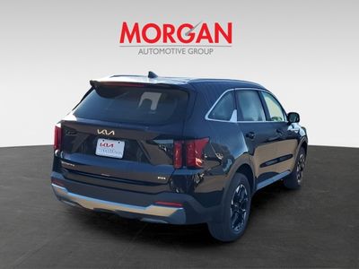 2025 Kia Sorento — side profile view