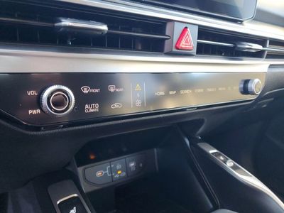 2025 Kia Sorento — photo 18 view