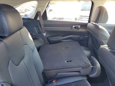 2025 Kia Sorento — photo 30 view