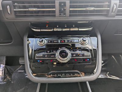 2022 Lincoln Corsair - Photo 25