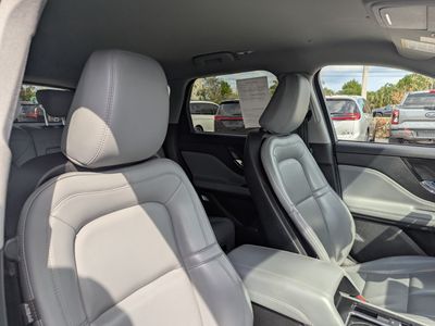 2022 Lincoln Corsair - Photo 11