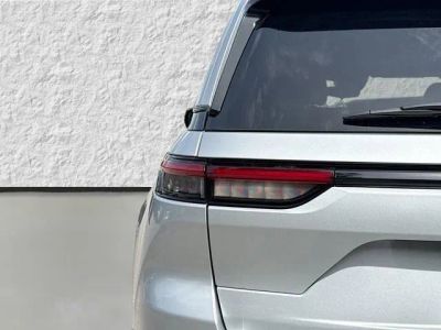 2024 Jeep Grand Cherokee — photo 10 view