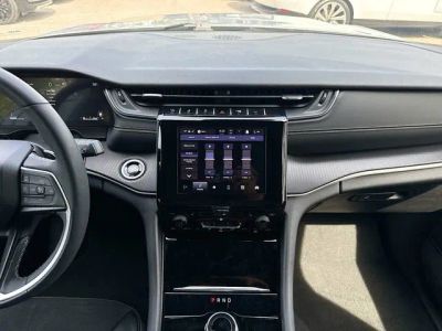 2024 Jeep Grand Cherokee — photo 18 view