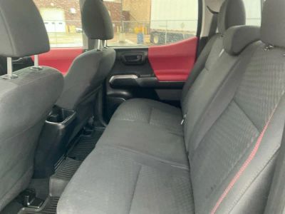 2020 Toyota Tacoma — photo 17 view