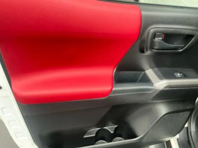 2020 Toyota Tacoma — photo 16 view