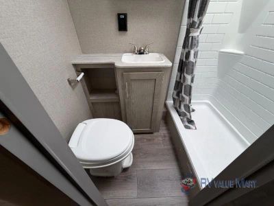 2022 Coachmen RV Catalina Legacy — photo 22 view