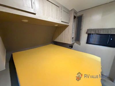2022 Coachmen RV Catalina Legacy — photo 28 view