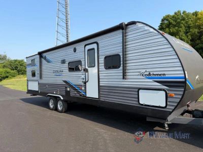 2022 Coachmen RV Catalina Legacy — front three-quarter view
