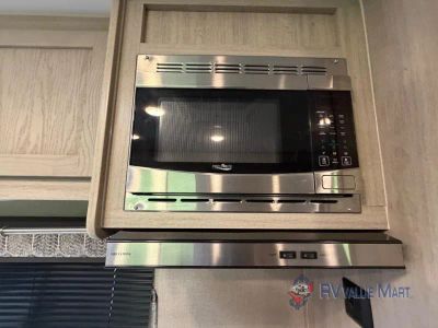 2022 Coachmen RV Catalina Legacy — photo 17 view