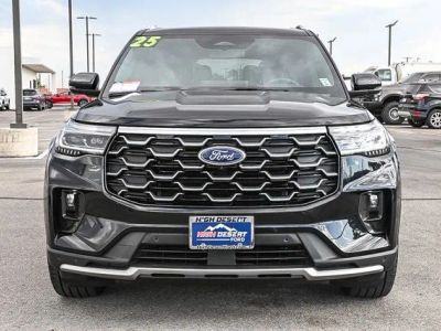 2025 Ford Explorer — side profile view