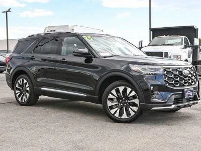 2025 Ford Explorer Platinum in Black Metallic — front three-quarter view