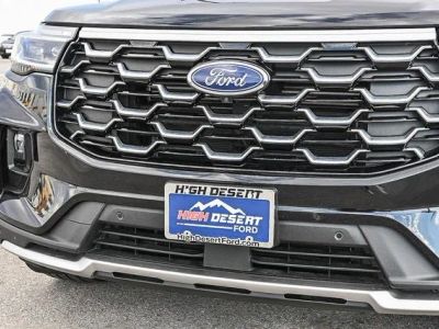 2025 Ford Explorer — detail view