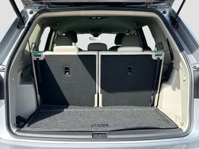 2026 Volkswagen Atlas — photo 12 view