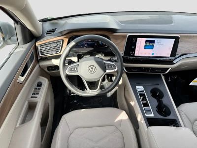 2026 Volkswagen Atlas — photo 16 view
