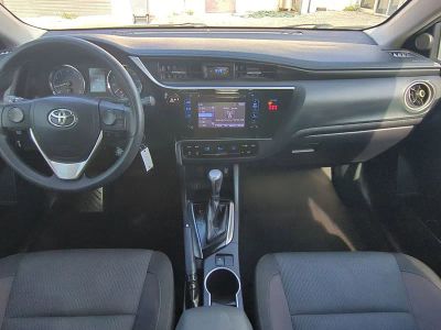 2018 Toyota Corolla — photo 16 view