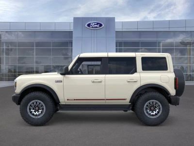 2026 Ford Bronco - Photo 3