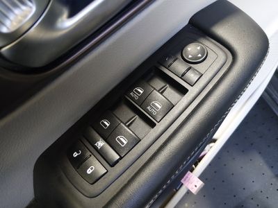 2023 Chrysler Voyager - Photo 20