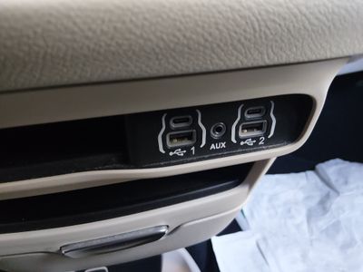 2023 Chrysler Voyager - Photo 18