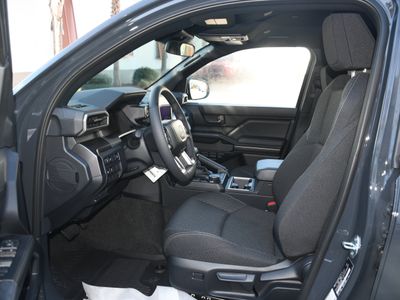2026 Toyota 4Runner - Photo 3