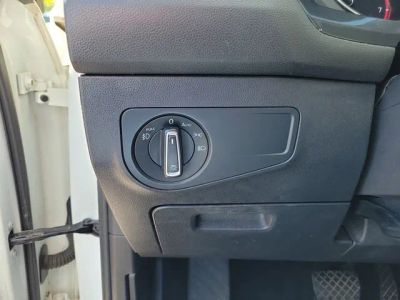 2018 Volkswagen Tiguan — photo 14 view