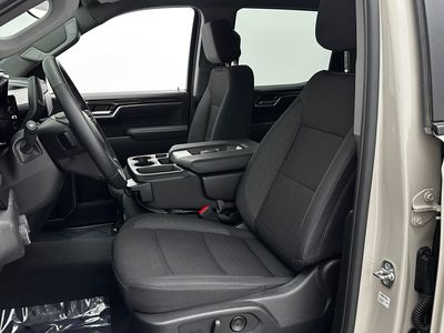 2026 Chevrolet Silverado 1500 - Photo 13