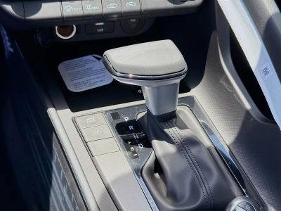 2026 Hyundai ELANTRA — photo 13 view