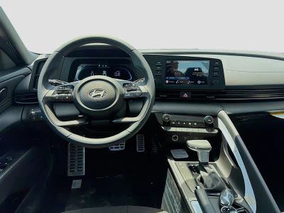 2026 Hyundai ELANTRA — photo 15 view