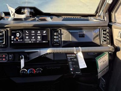 2026 Can-Am Defender MAX LONE STAR CAB HD11 - Photo 17