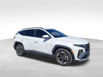 2025 Hyundai Tucson — photo 9 view