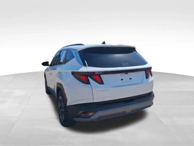 2025 Hyundai Tucson — photo 13 view