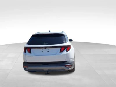2025 Hyundai Tucson — photo 12 view