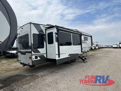 2026 Forest River RV Rockwood Signature - Photo 4