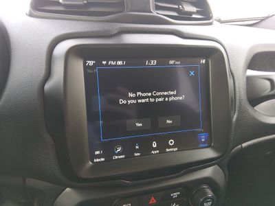 2023 Jeep Renegade - Photo 18