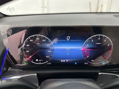 2026 Mercedes-Benz GLB — photo 11 view