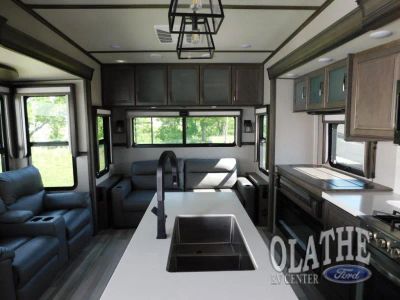 2023 Grand Design Solitude - Photo 6