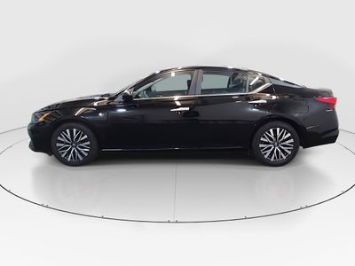 2025 Nissan Altima - Photo 4