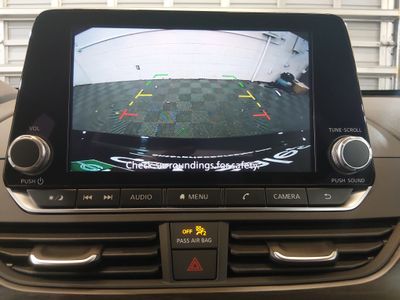 2025 Nissan Altima - Photo 16