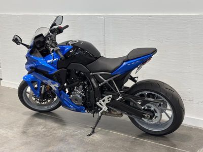 2025 Suzuki GSX-8R - Photo 9