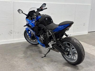 2025 Suzuki GSX-8R - Photo 8