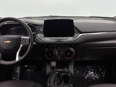 2025 Chevrolet Blazer - Photo 28