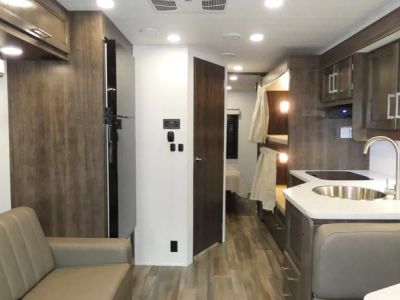 2026 Entegra Coach Odyssey-SE - Photo 5