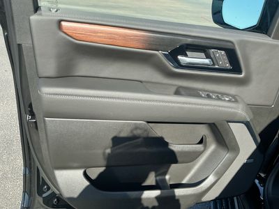 2026 GMC Yukon XL — photo 16 view