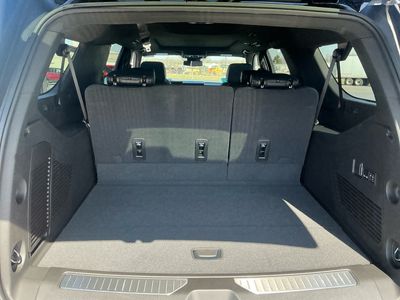 2026 GMC Yukon XL — photo 18 view
